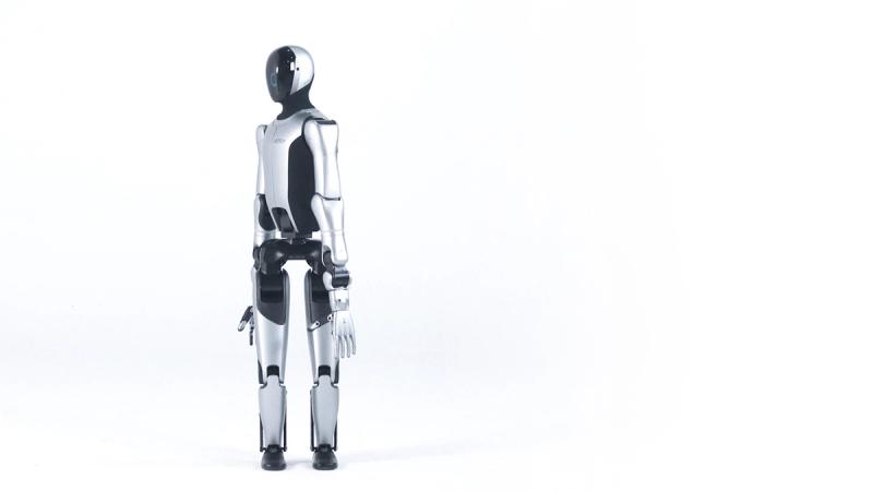 UBTech Walker S2 — фото робота
