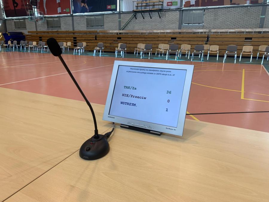 MaxSound — mikser i zestaw mikrofonów bezprzewodowych