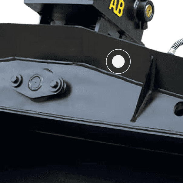 Tilting Bucket - Reversible bolt-on edge
