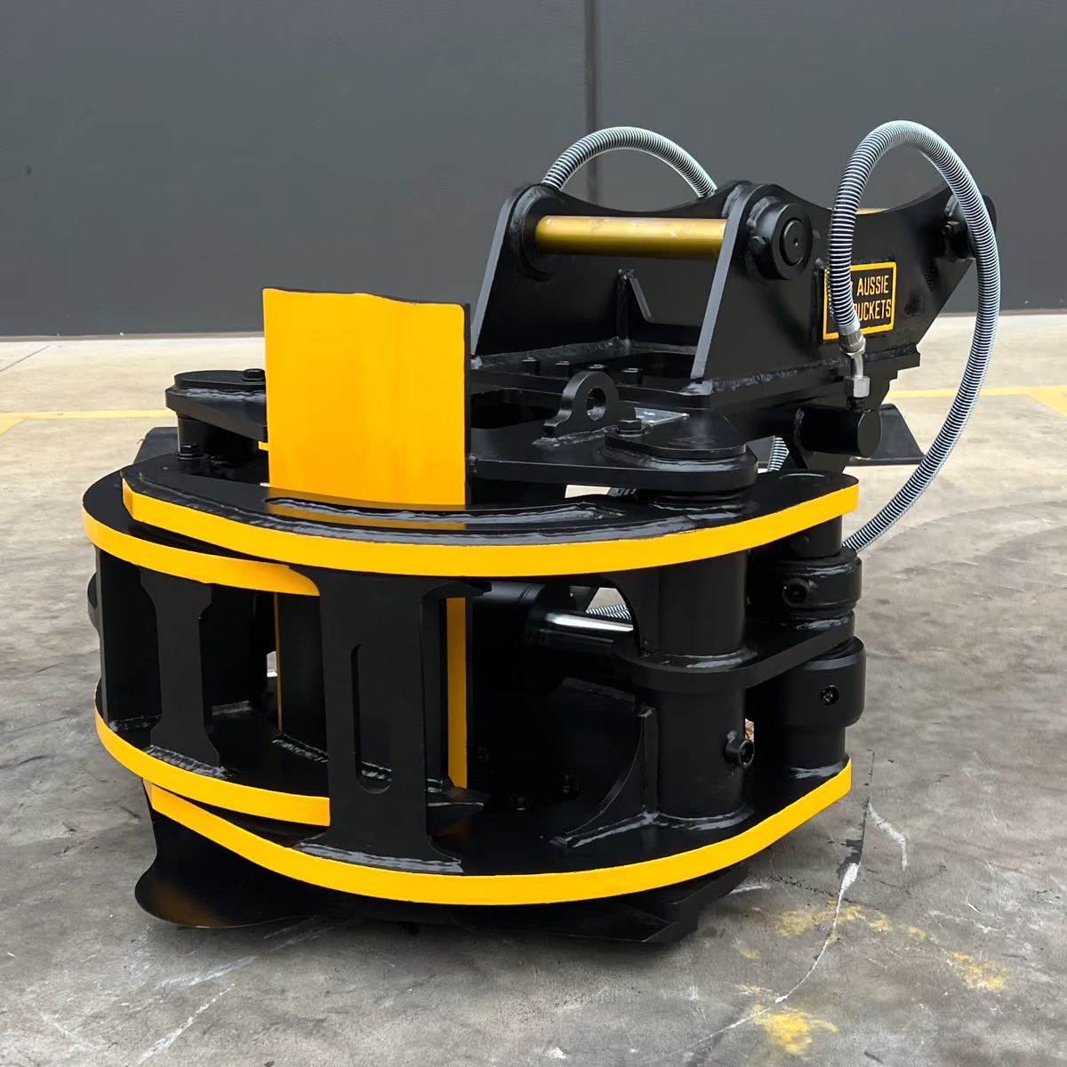 Hydraulic Tree Shear - Product Image 1