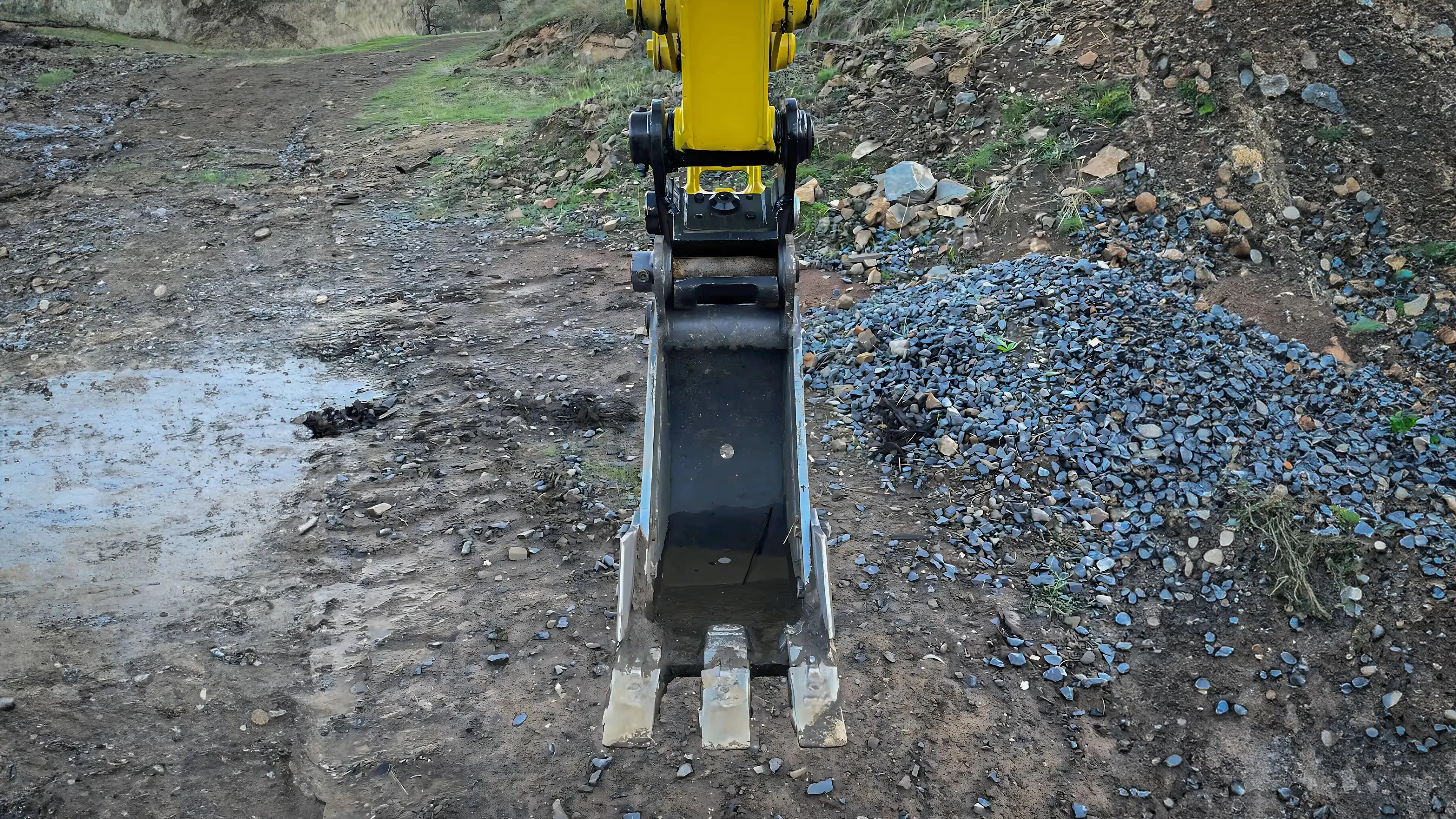 Digging Bucket - Gallery Image 7