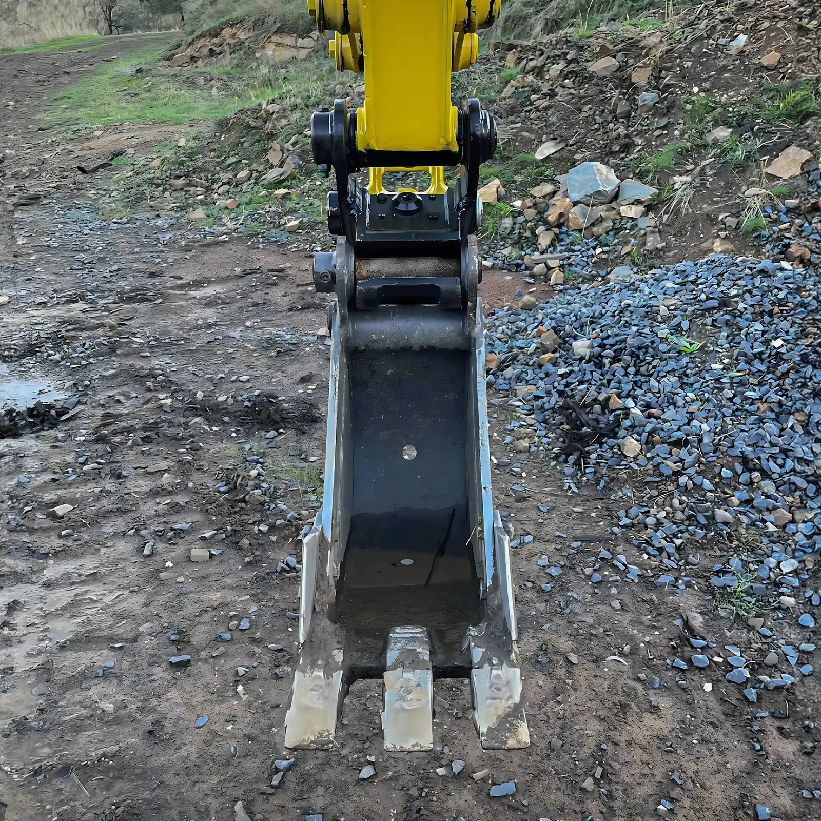 Digging Bucket - Gallery Image 7