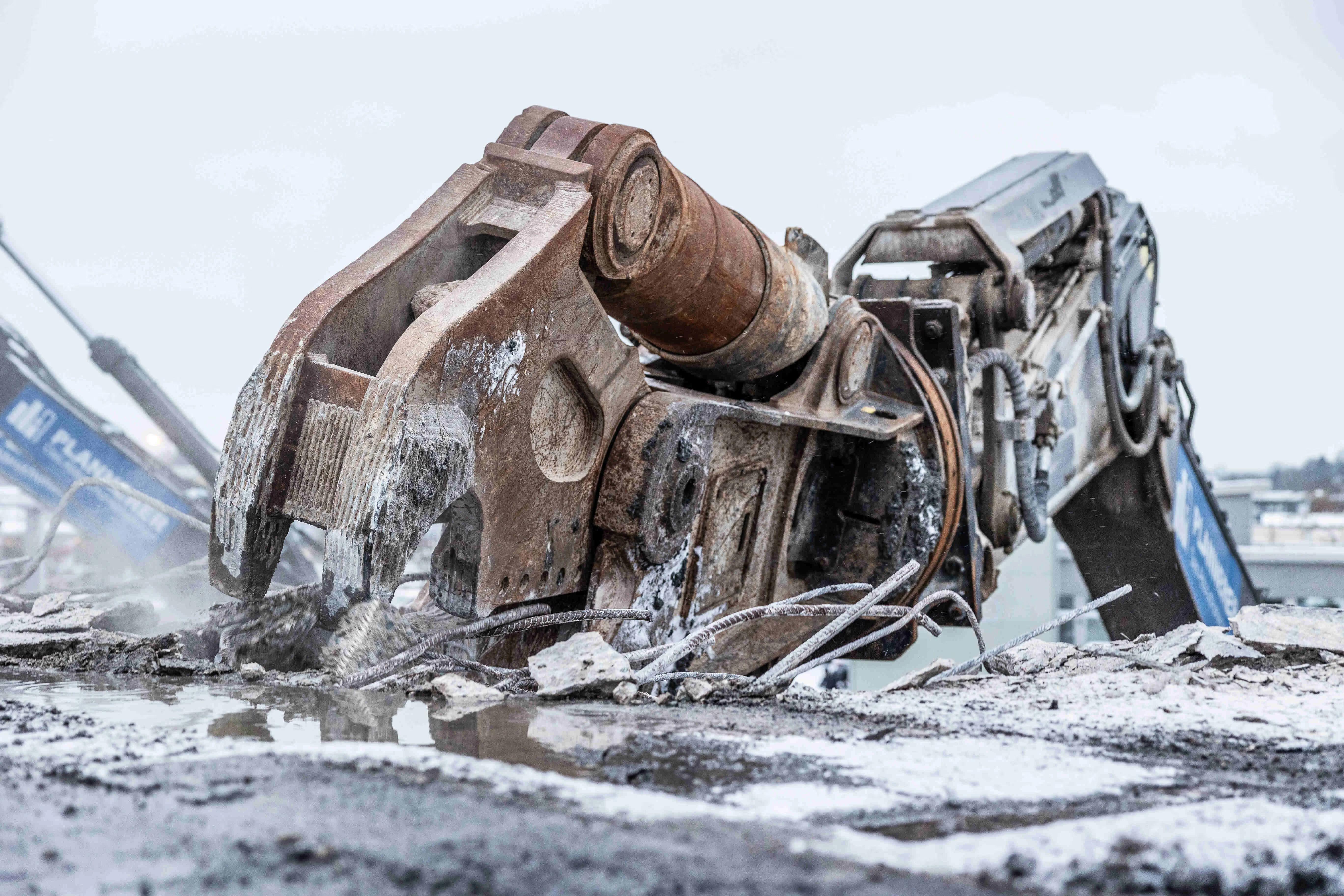 MBI Combi Crusher - Gallery Image 1