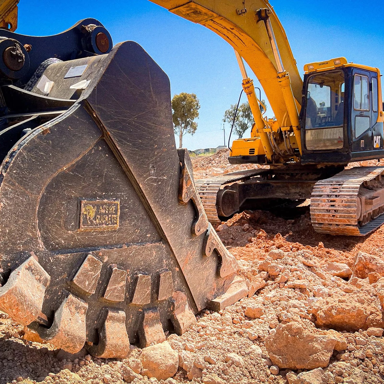 Rock Sieve Bucket - Gallery Image 4