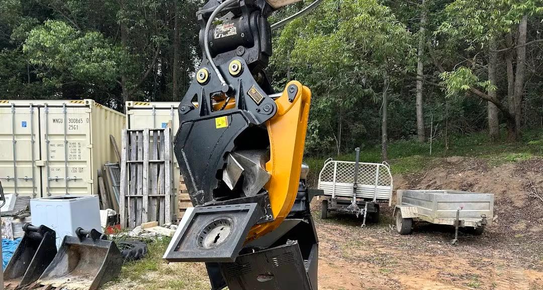 Hydraulic Grab Bucket - Gallery Image 4