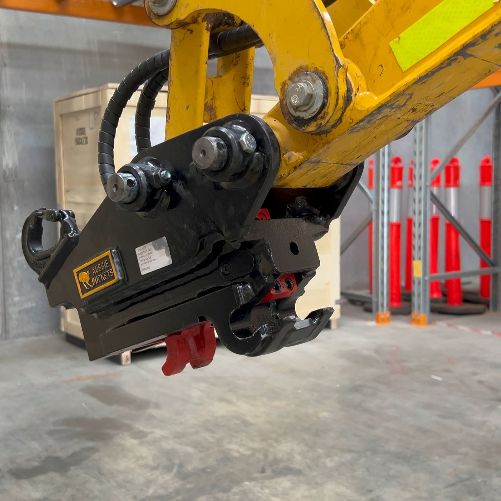 Hydraulic Quick Hitch - Gallery Image 1
