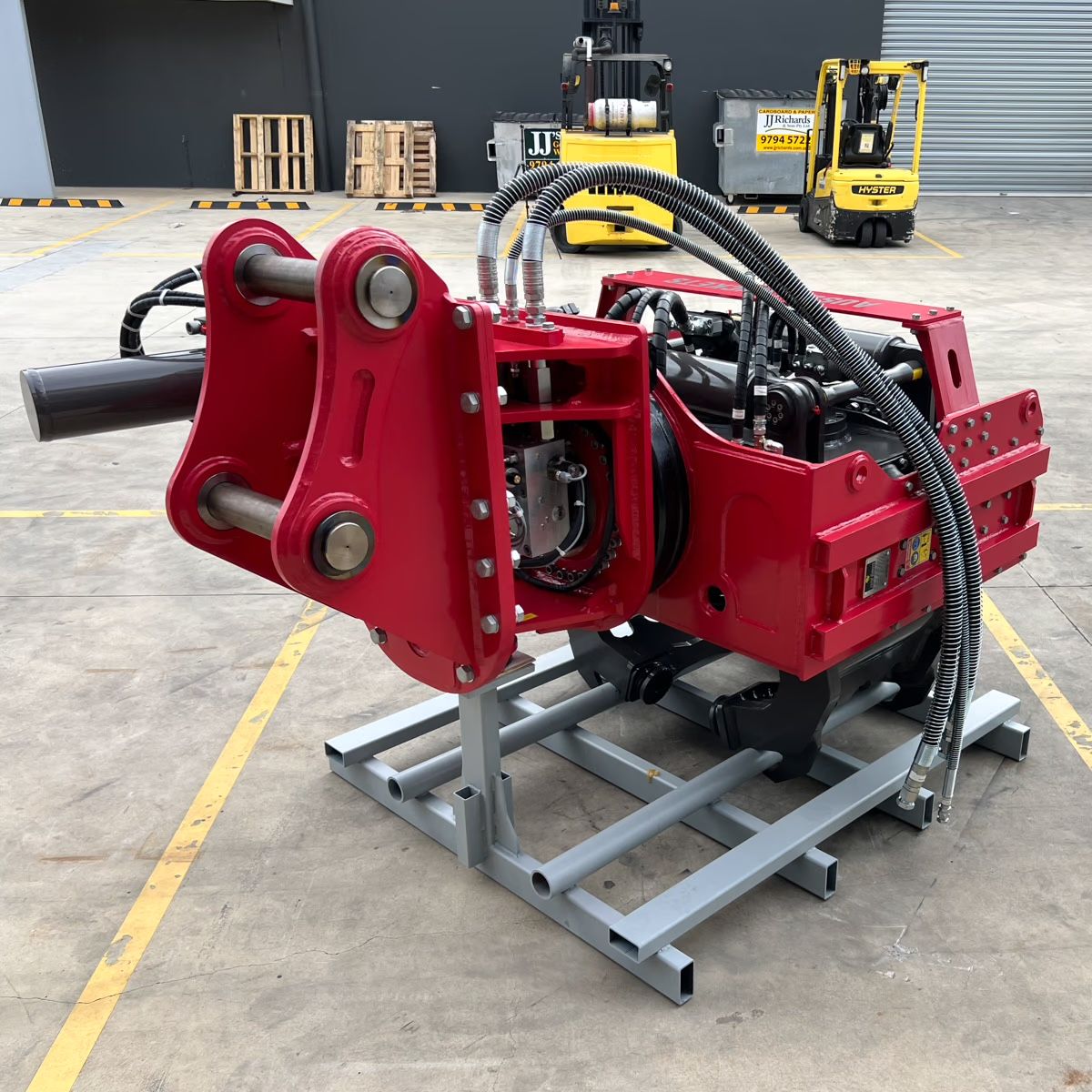 Side-Grip Vibrating Pile Driver - Product Image 5