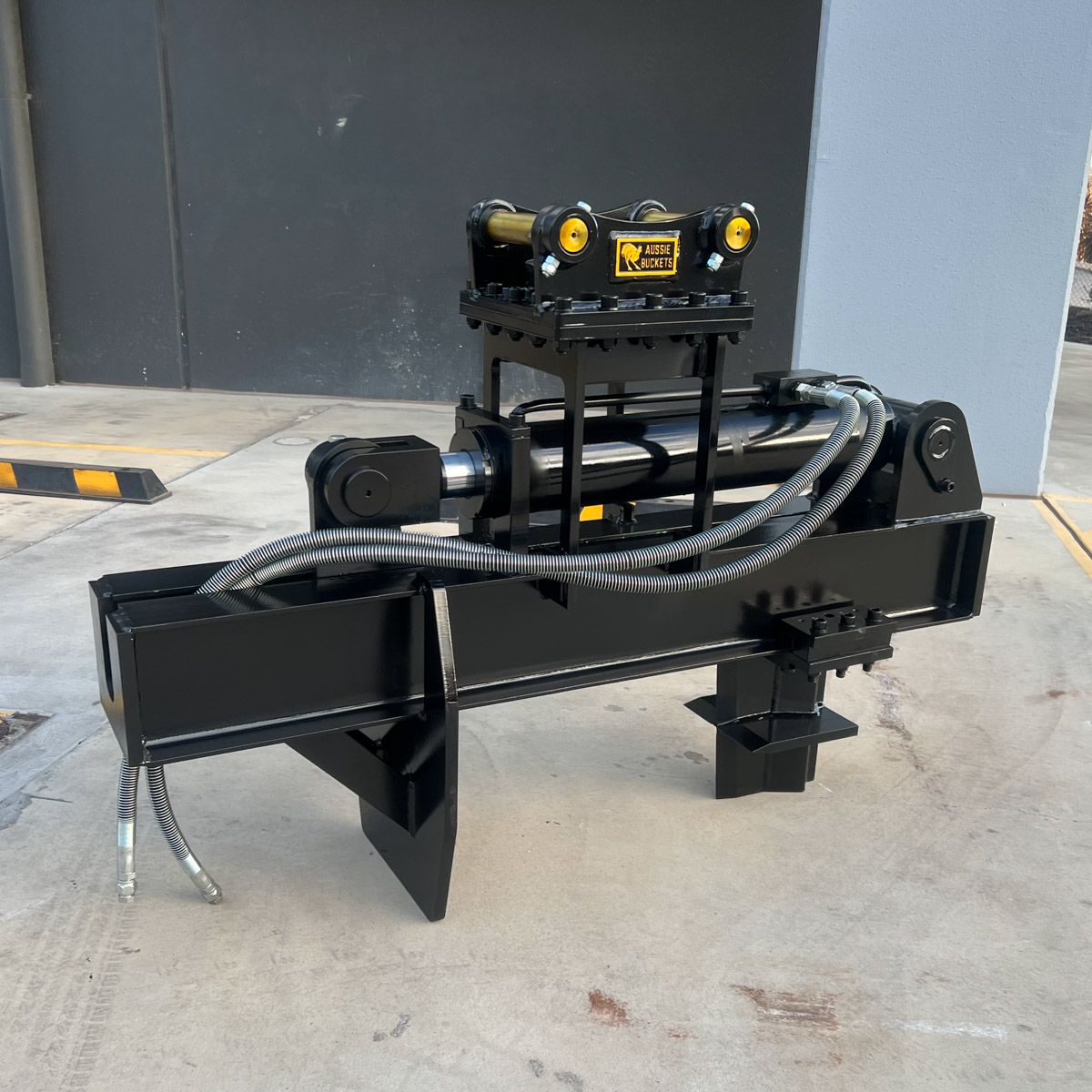 Log Splitter - Gallery Image 1