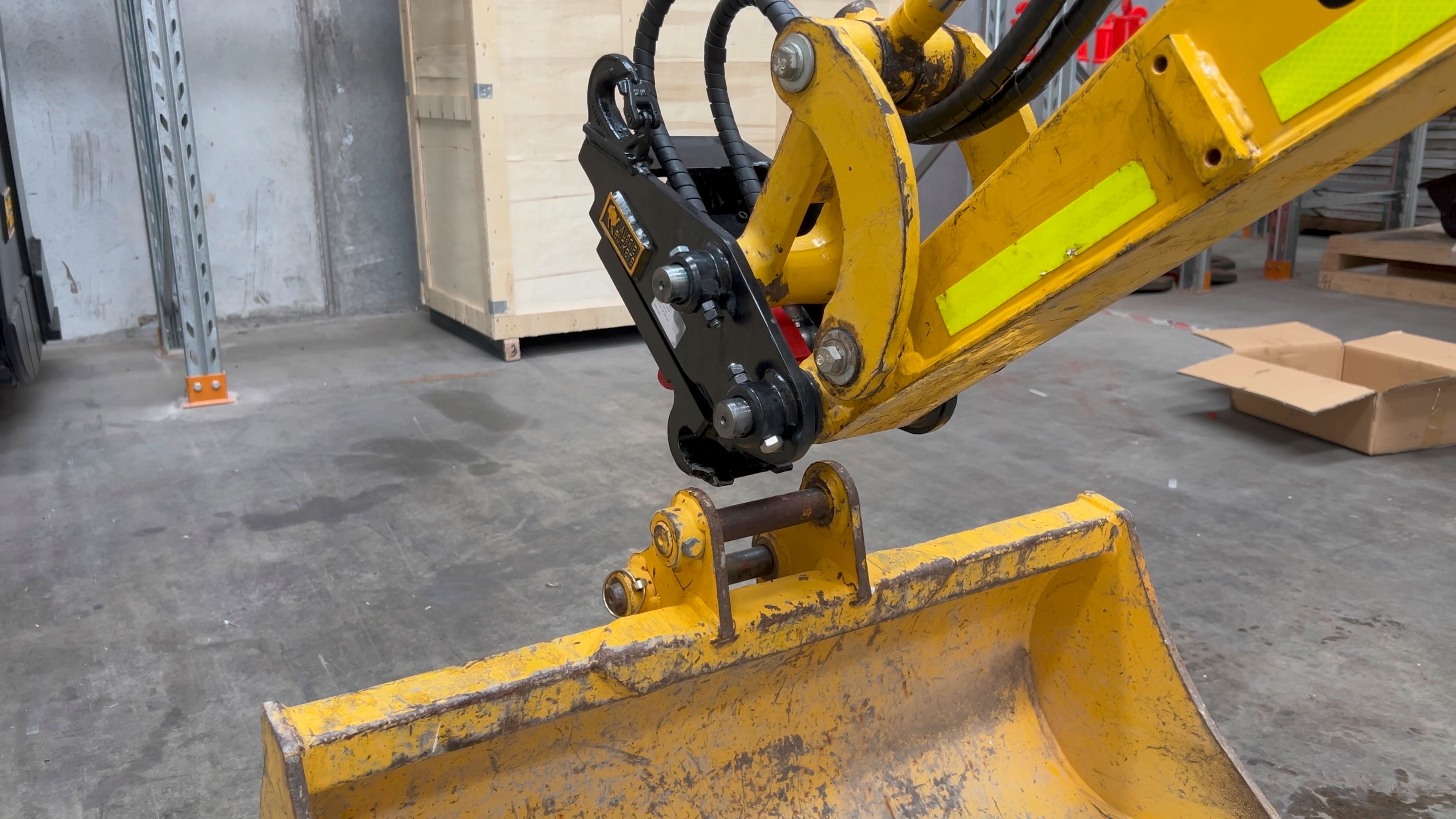 Hydraulic Quick Hitch - Gallery Image 2