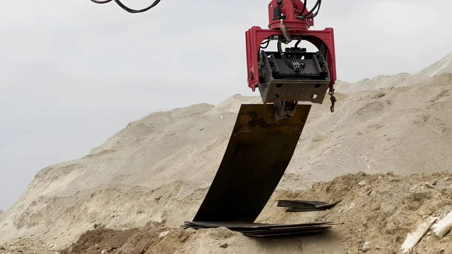 Aussie Buckets Vibrating Pile Driver in Action