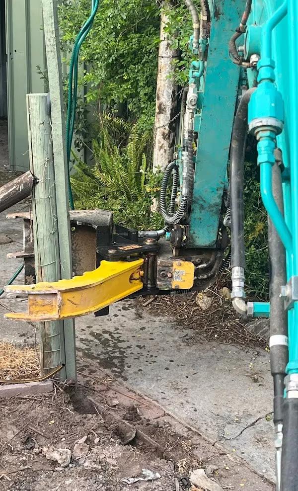 Hydraulic Grab Bucket - Gallery Image 6