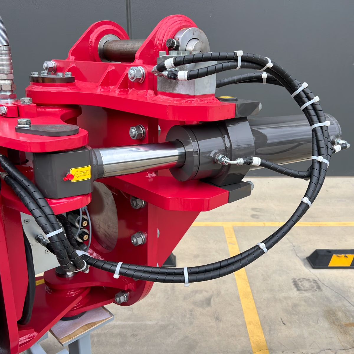 Side-Grip Vibrating Pile Driver - Product Image 12