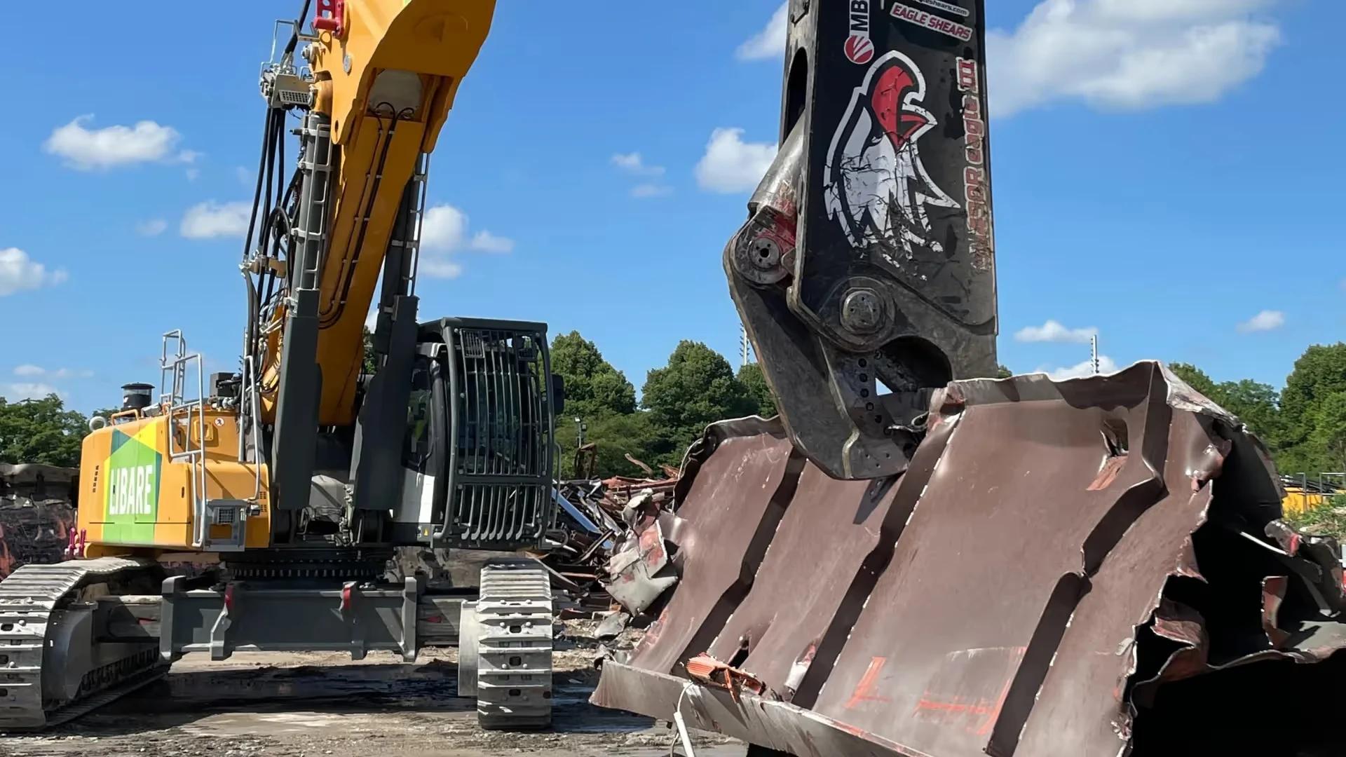 MBI Eagle 3 Rotating Scrap Shear - Gallery Image 2