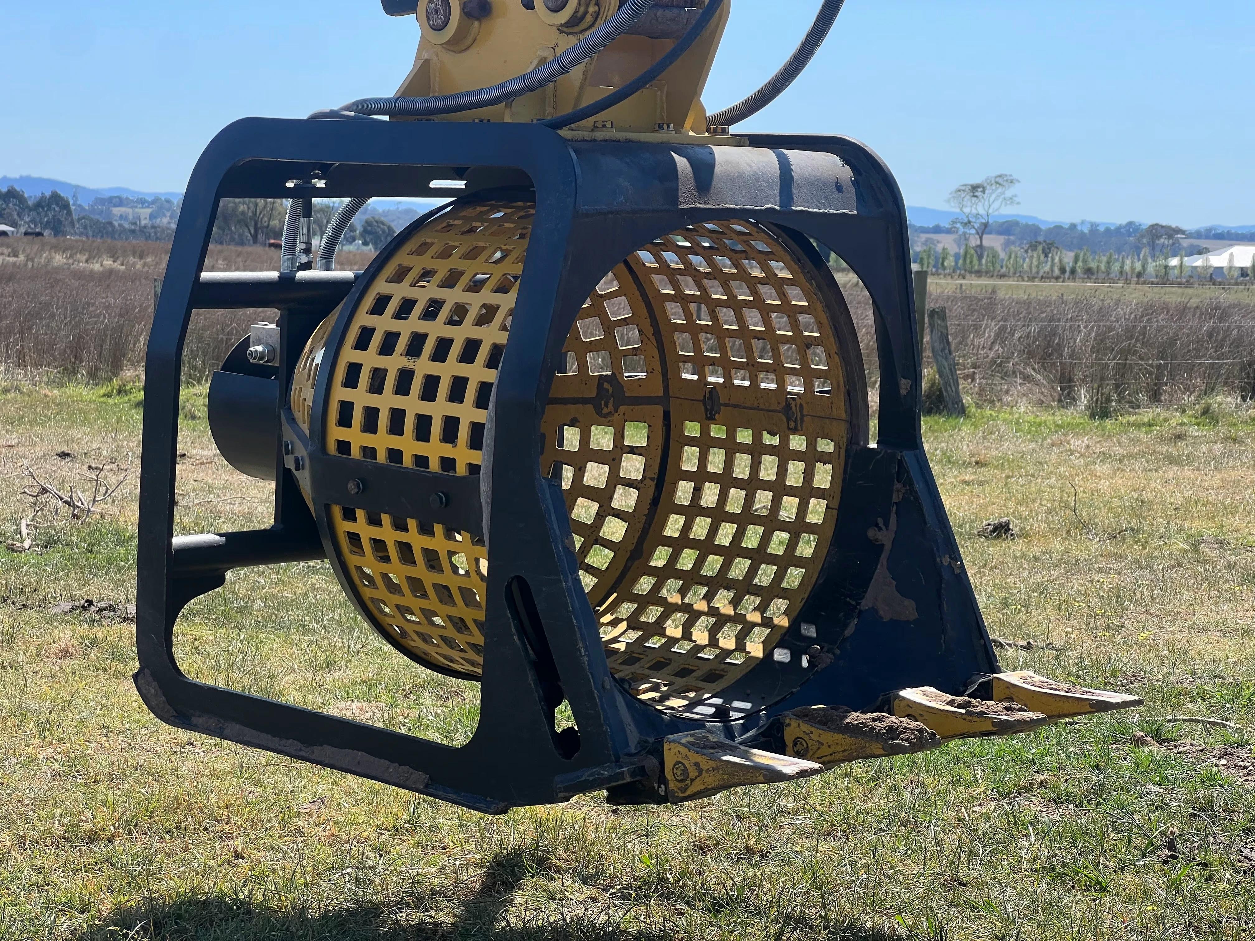 Rotary Screening Bucket - Gallery Image 4