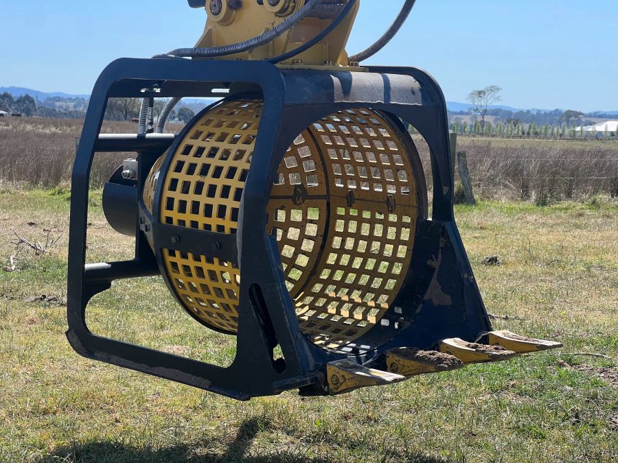 Rotary Screening Bucket - Gallery Image 4