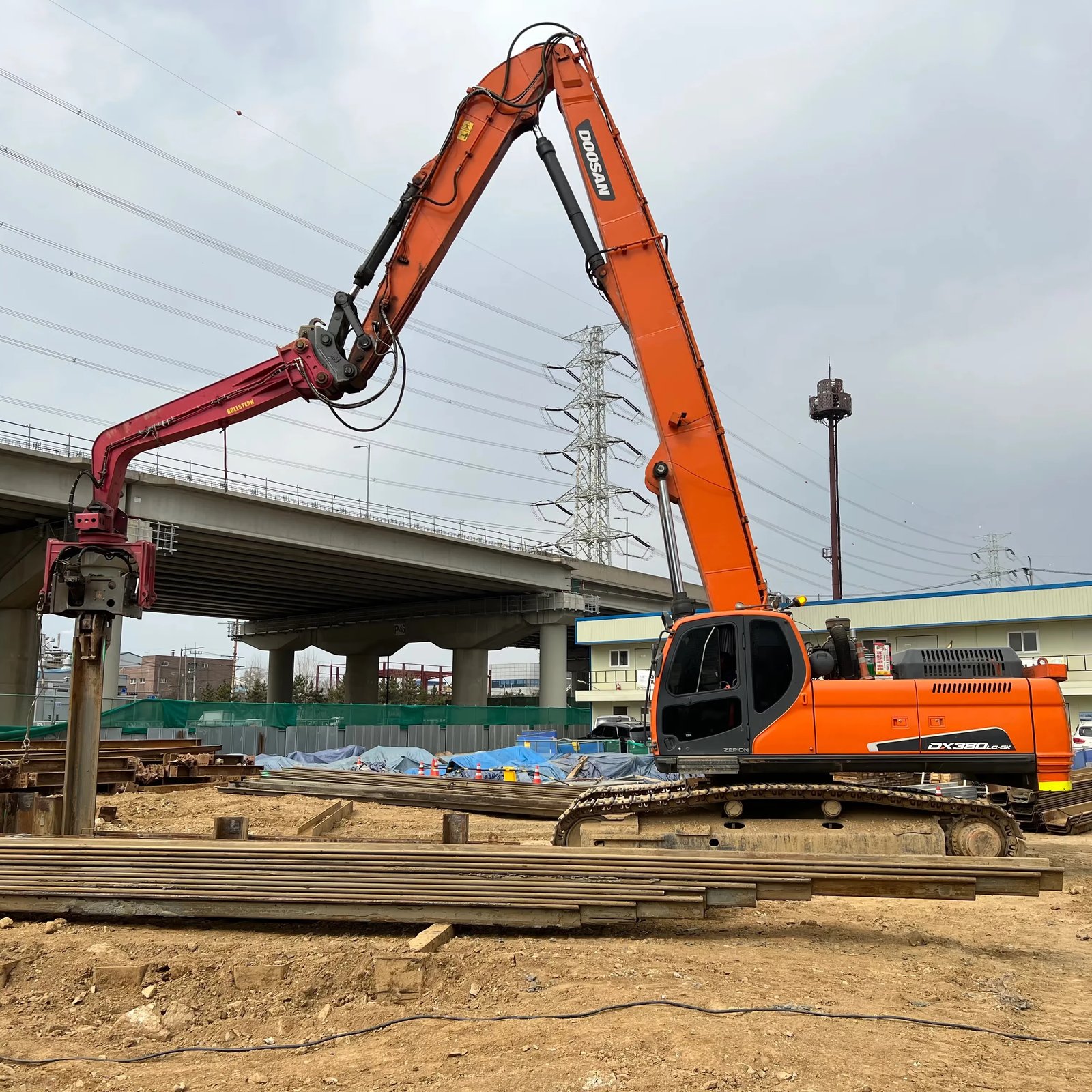 Aussie Buckets Vibrating Pile Driver in Action 2