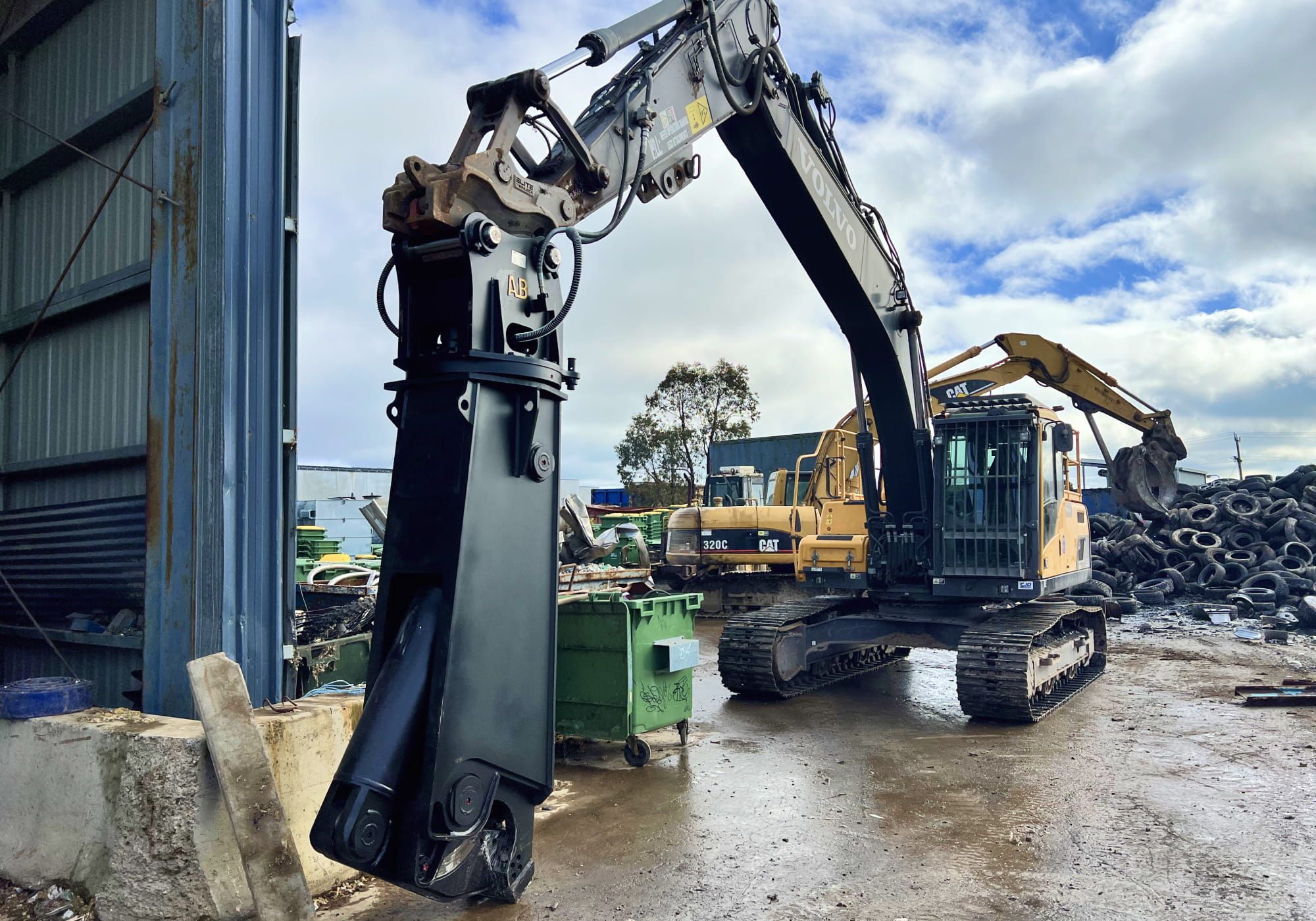 Hydraulic Shear - Gallery Image 2