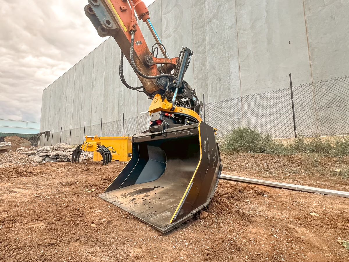 Tilt Rotator - Gallery Image 5