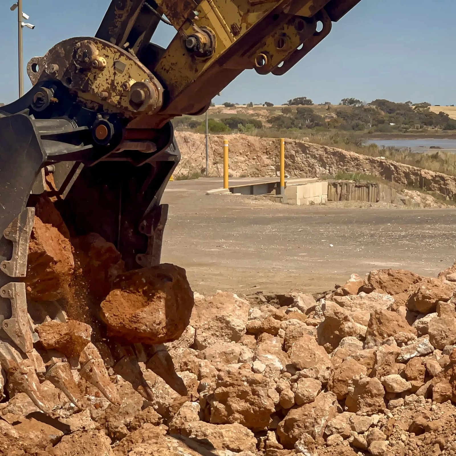 Rock Sieve Bucket - Gallery Image 1