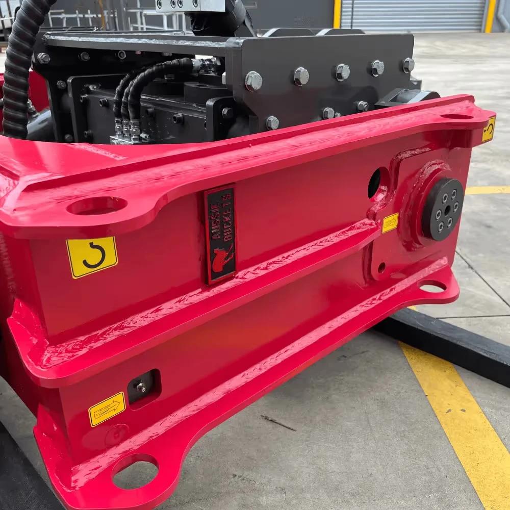 Aussie Buckets Pile Driver Excavator Attachment Rotation