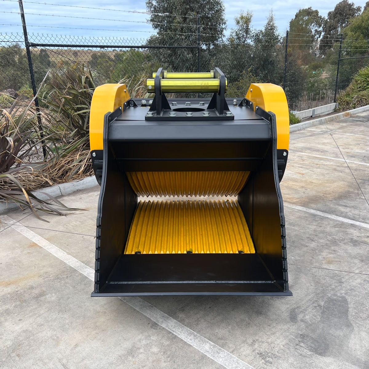 Crusher Bucket - Product Image 2