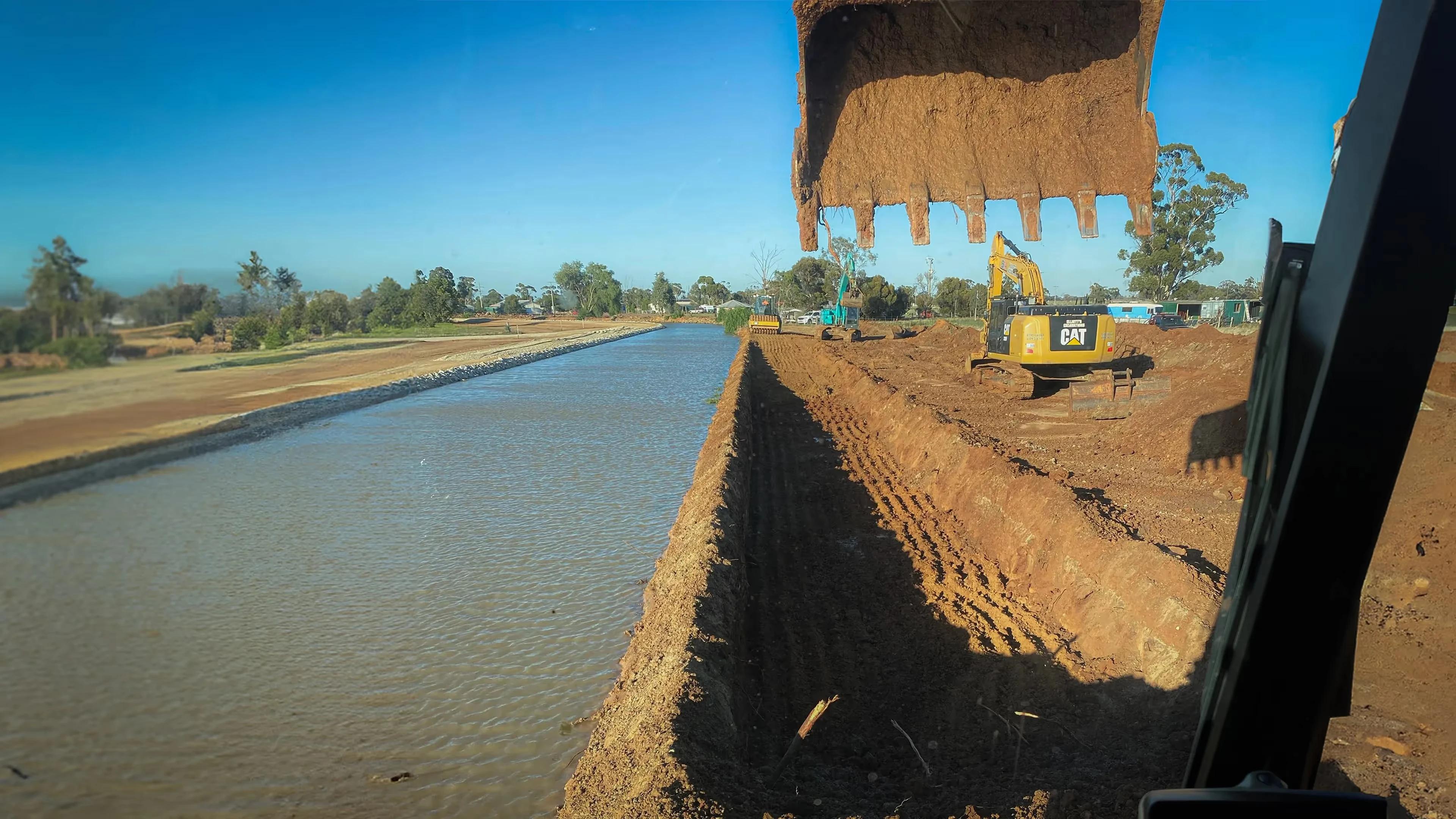 Digging Bucket - Gallery Image 6
