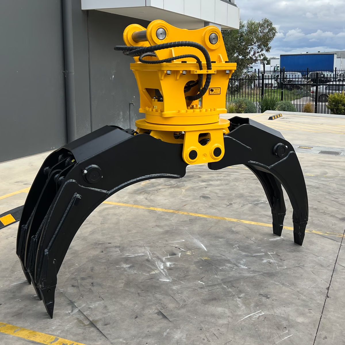 Rotating Multipurpose Grab - Product Image 3