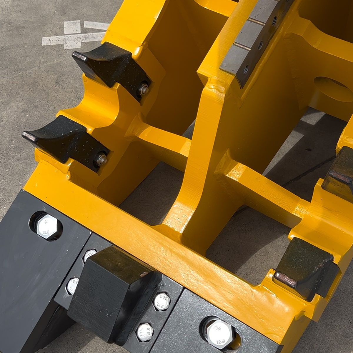 Rotating Pulveriser - Image 9