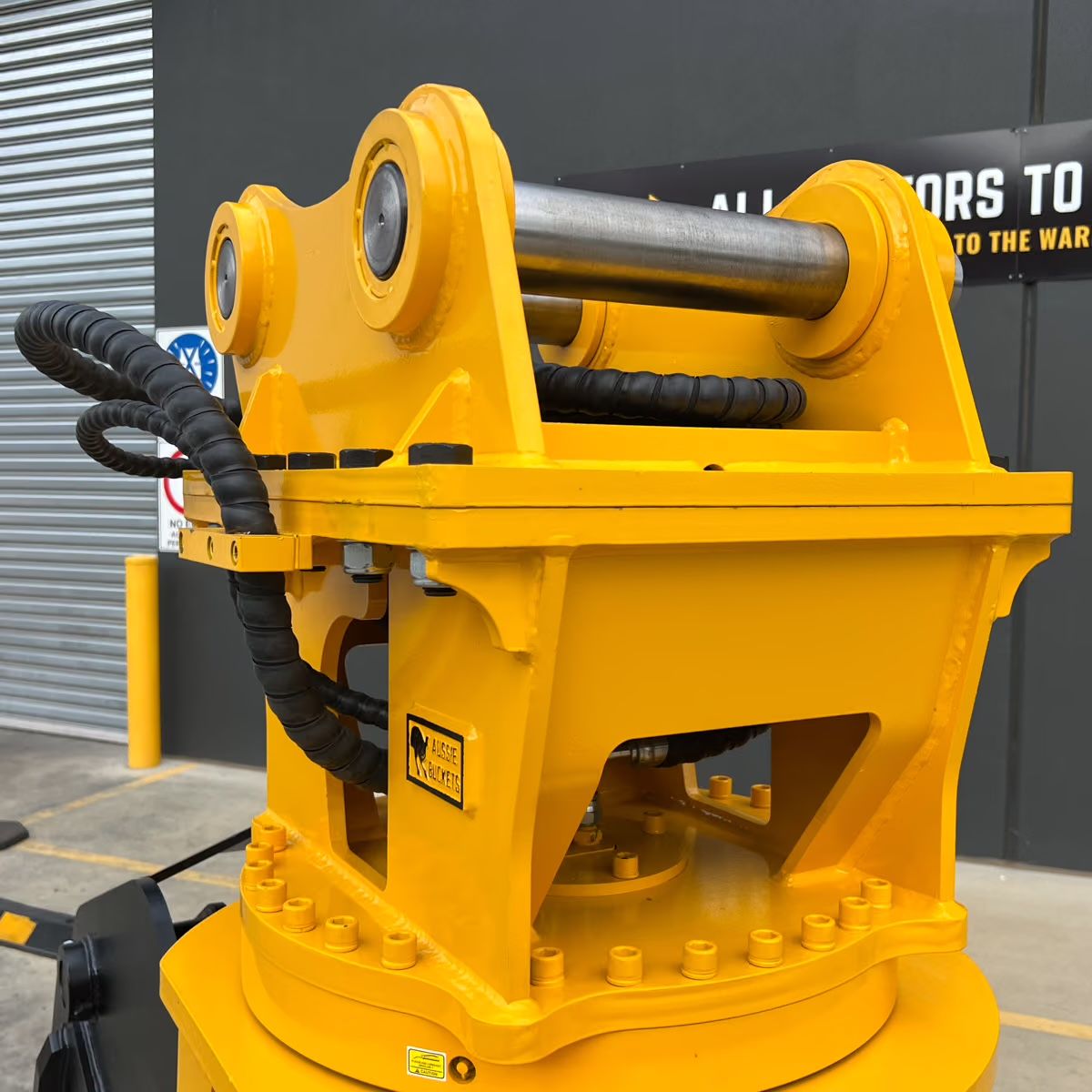 Rotating Multipurpose Grab - Product Image 9