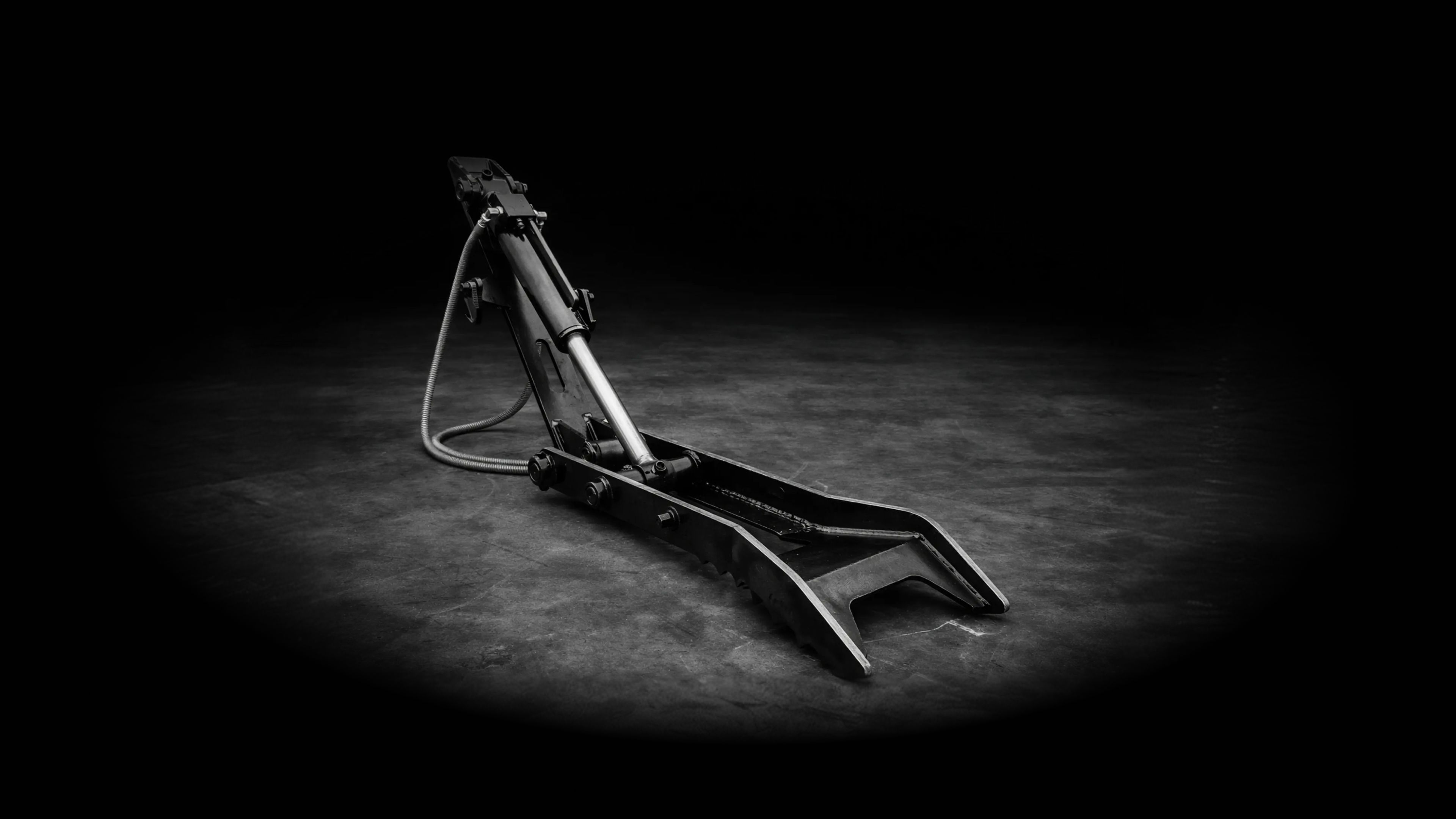 Hydraulic Thumb - Featured Cover Image