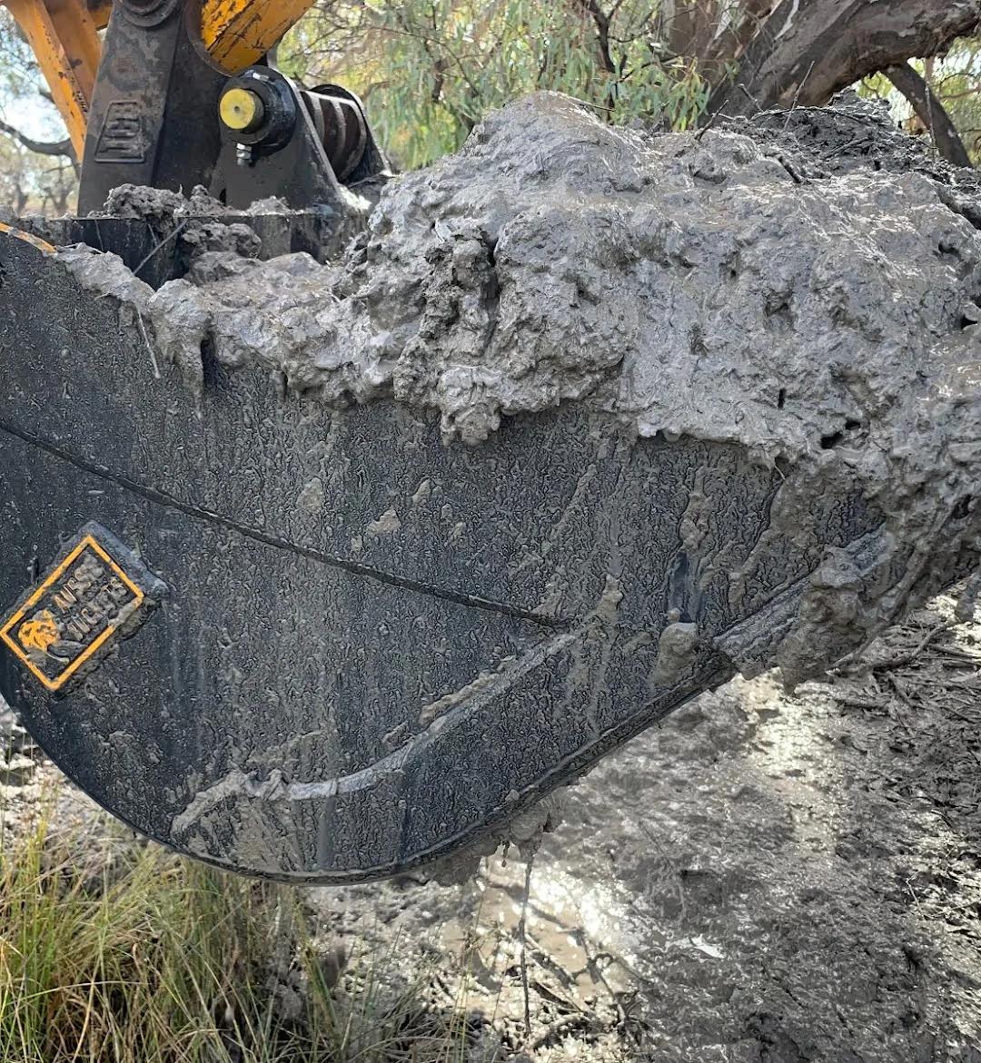 Mud Sieve Bucket - Gallery Image 2