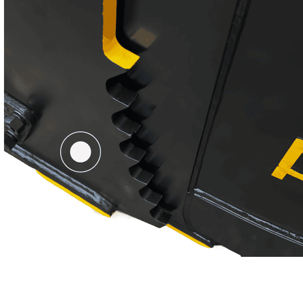 Heavy Duty 4-in-1 Bucket - Dual serrated edge gripping design