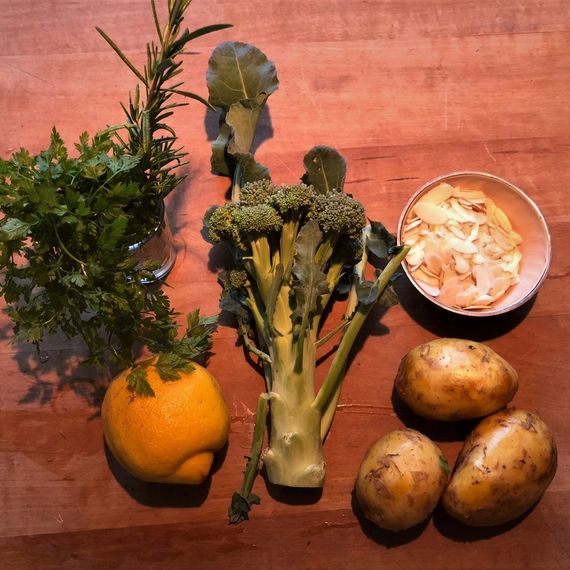 Zutaten Kräuter-Broccoli mit Mandeln