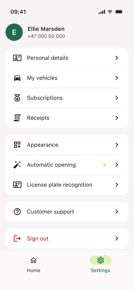 The “Settings” screen in the Parqio app, with your name and phone number at the top and the “License plate recognition” row under “Automatic opening”