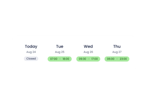 Parqio Admin: the coming days in a row, each with its opening hours as a green chip.