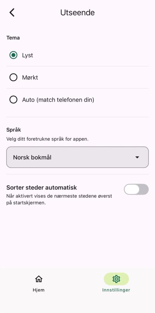 Skjermen «Utseende» med Tema (Lyst, Mørkt, Auto), språket «Norsk bokmål» og bryteren «Sorter steder automatisk»