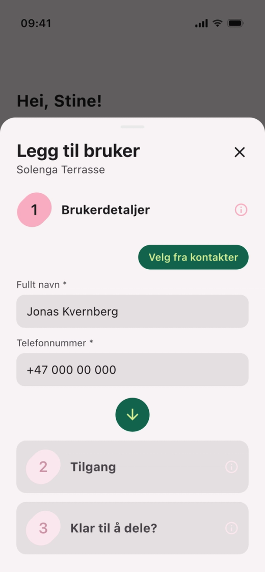 Trinn 1 «Brukerdetaljer» i «Legg til bruker» med feltene «Fullt navn» og «Telefonnummer» og knappen «Velg fra kontakter»