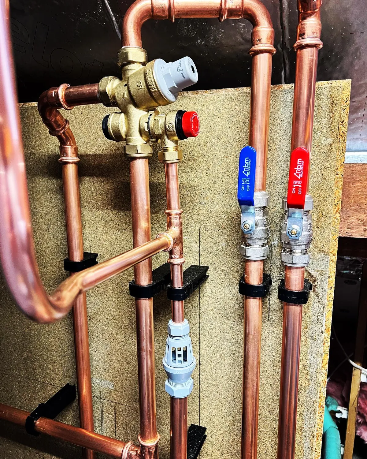Bronze piping
