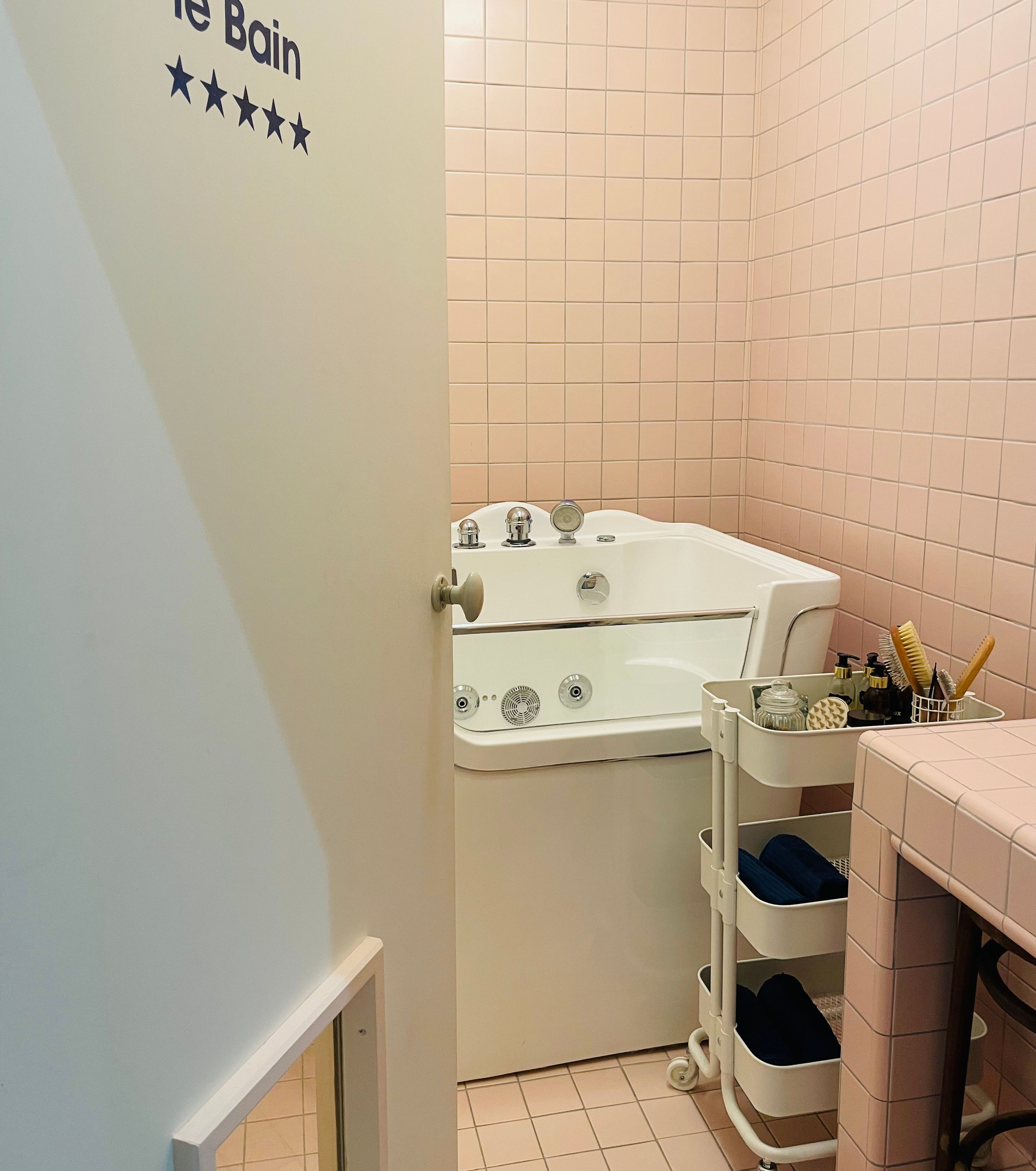 LE BAIN EN LIBRE-SERVICE maison POILUS®