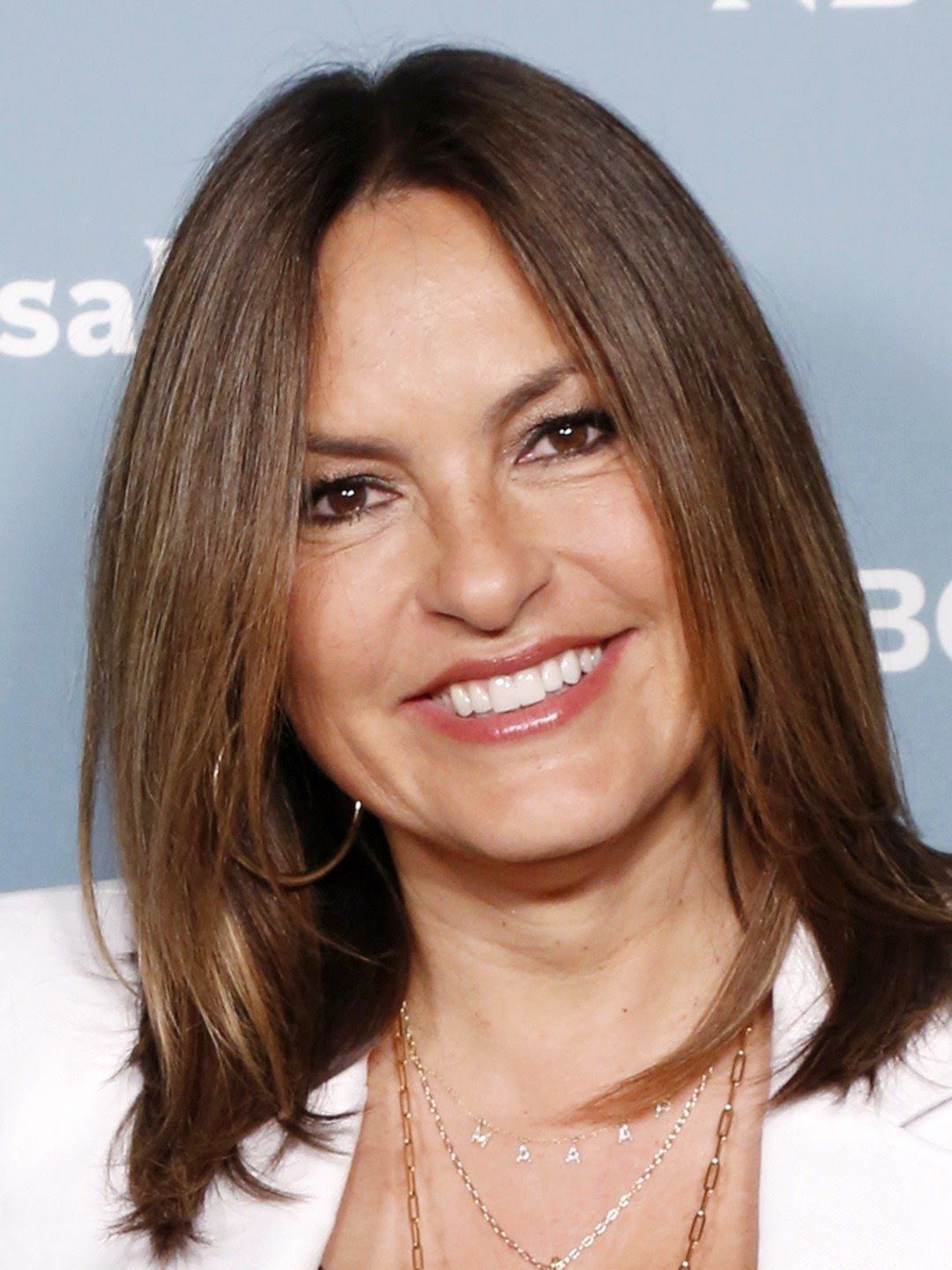 What Are The Political Views And Religious Beliefs Of Mariska Hargitay ...