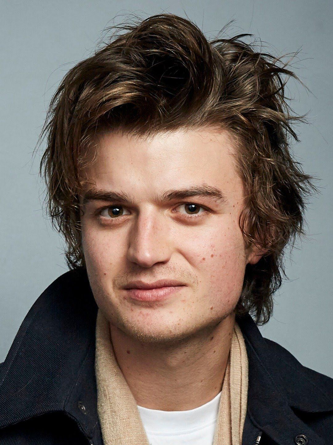 What Are The Political Views And Religious Beliefs Of Joe Keery ...