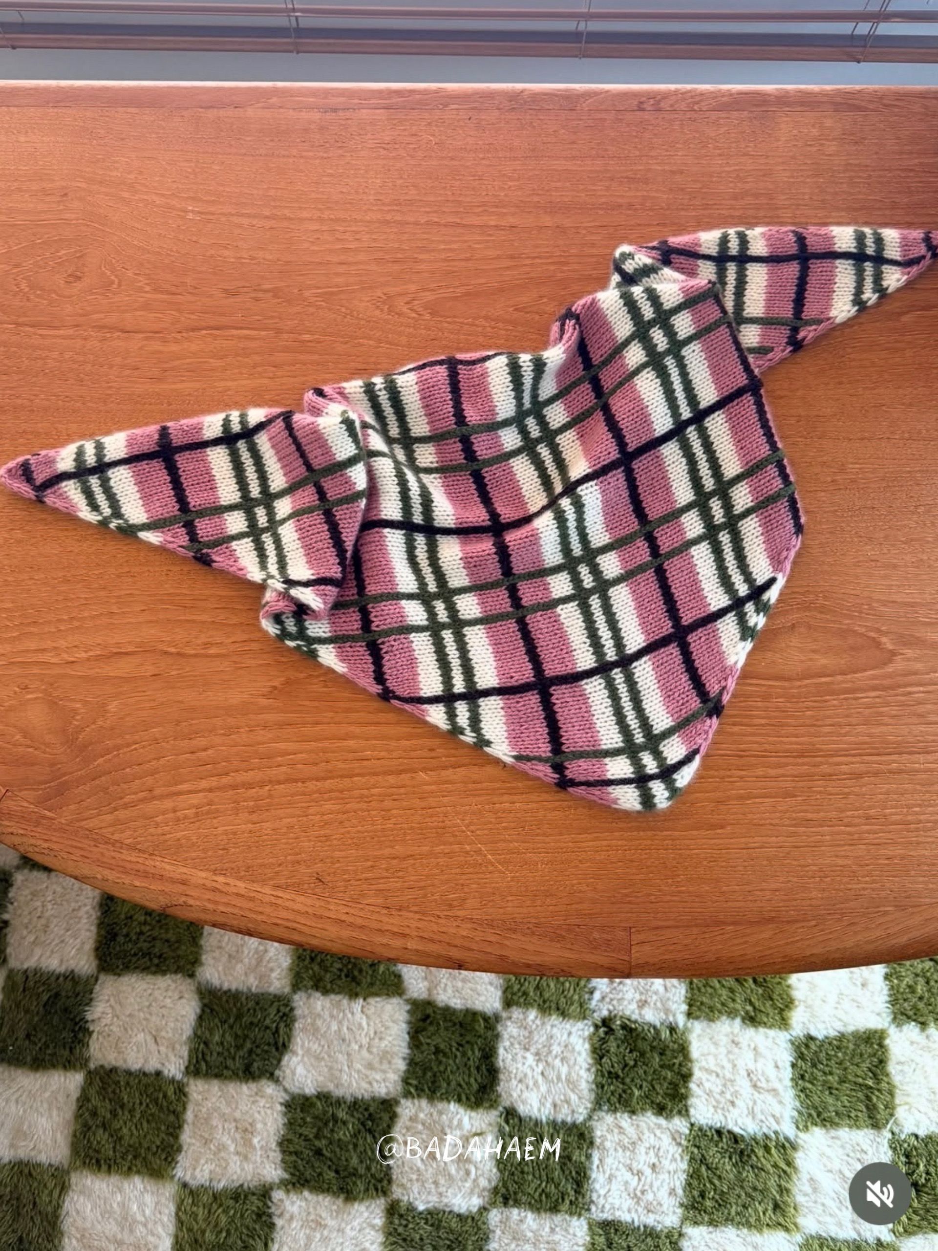 Baddie Bandana in the wild, photo 11 of 13