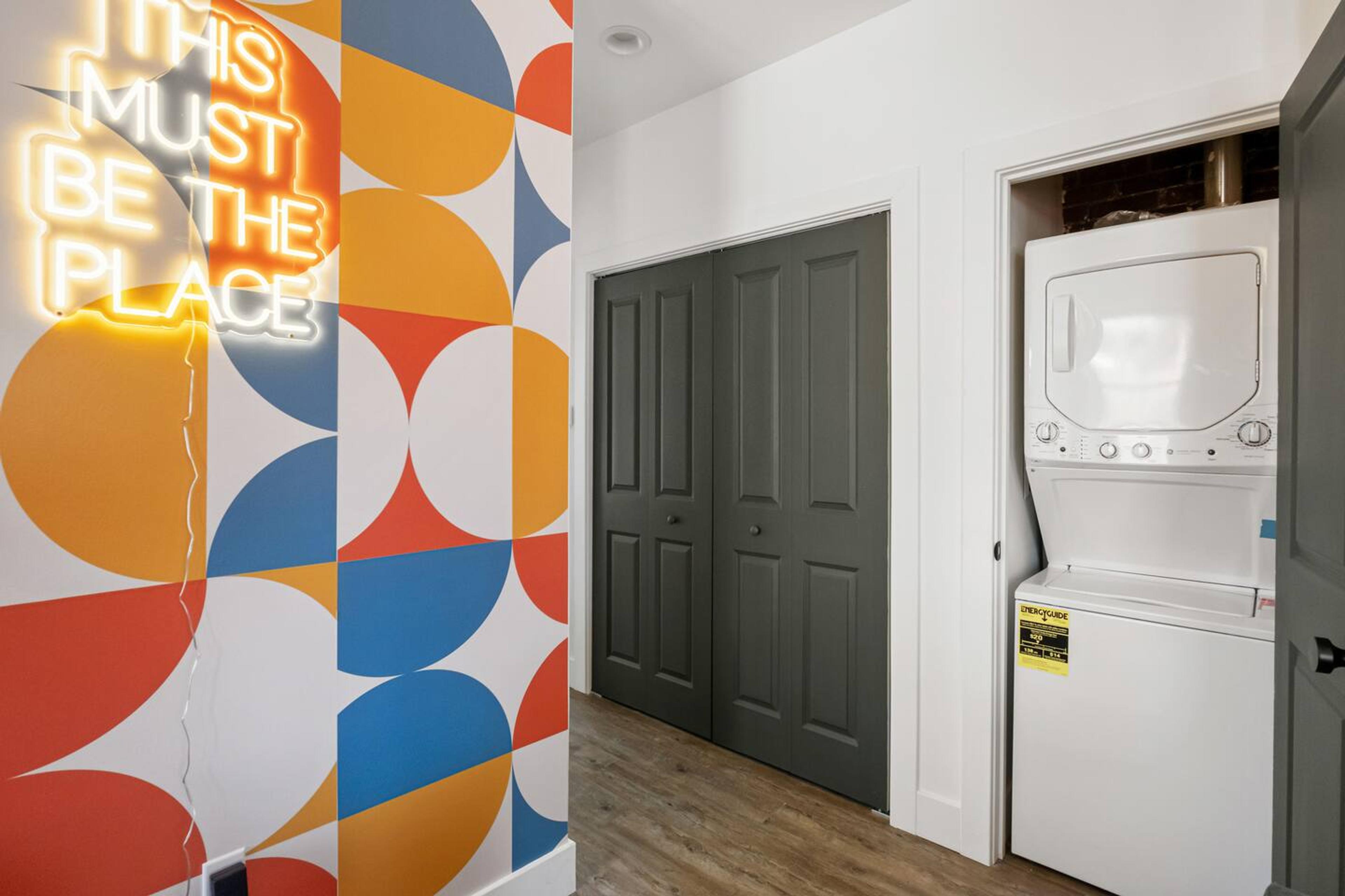 Our laundry area makes keeping your clothes fresh and clean a breeze. ✨