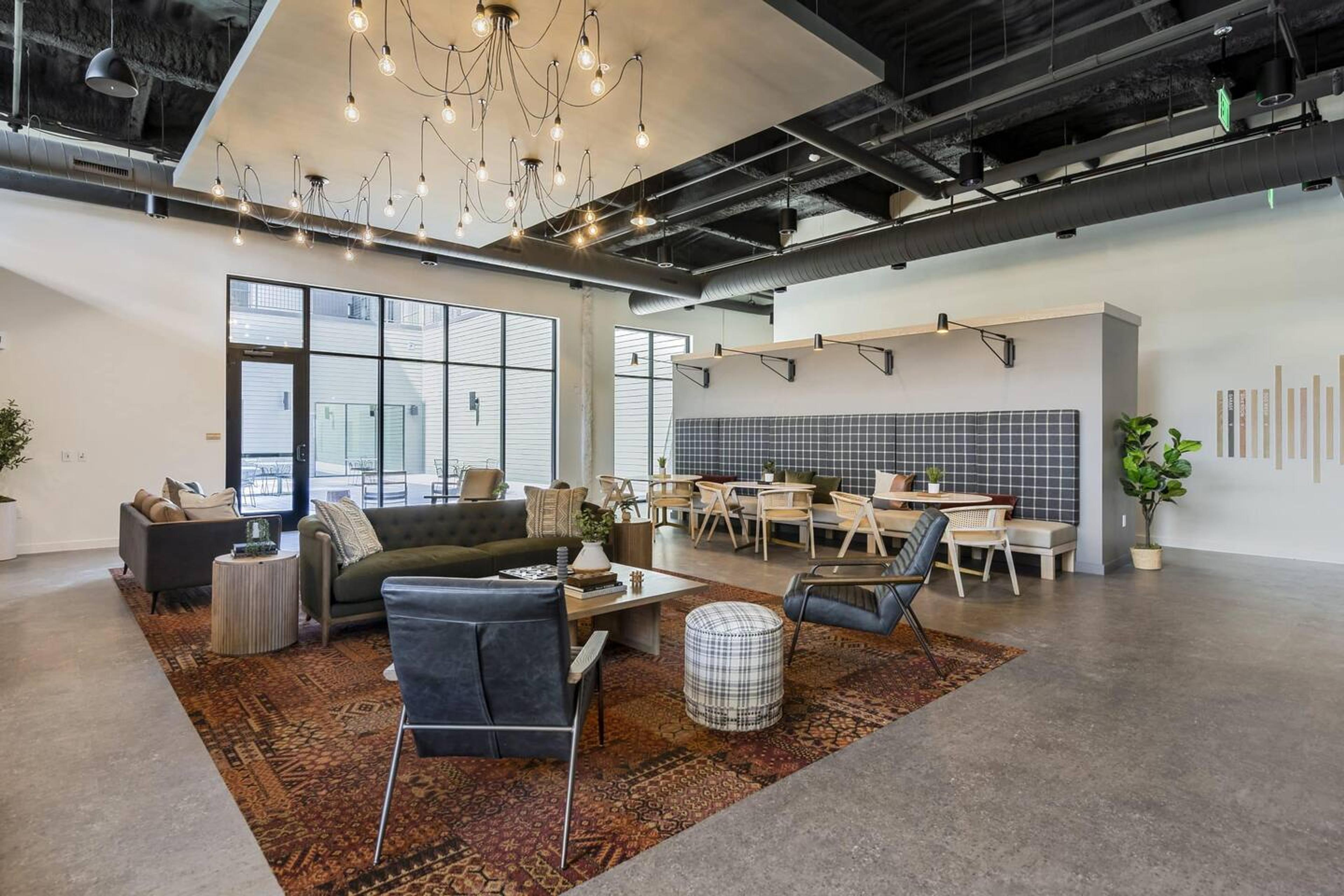 Common :Co-Working/Relaxation Area