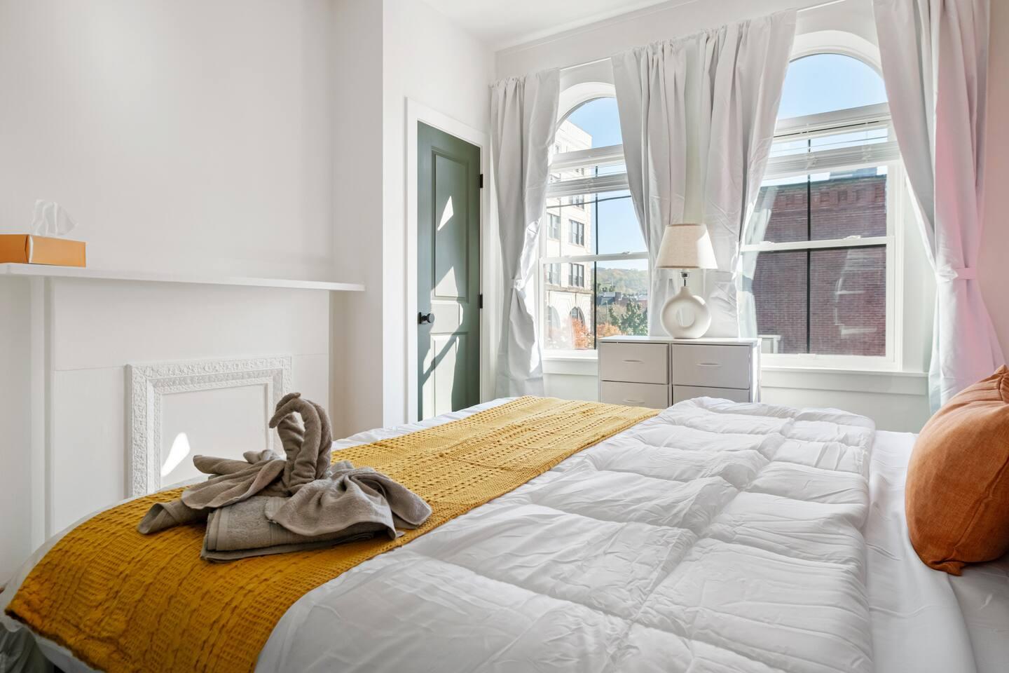 Bedroom cot