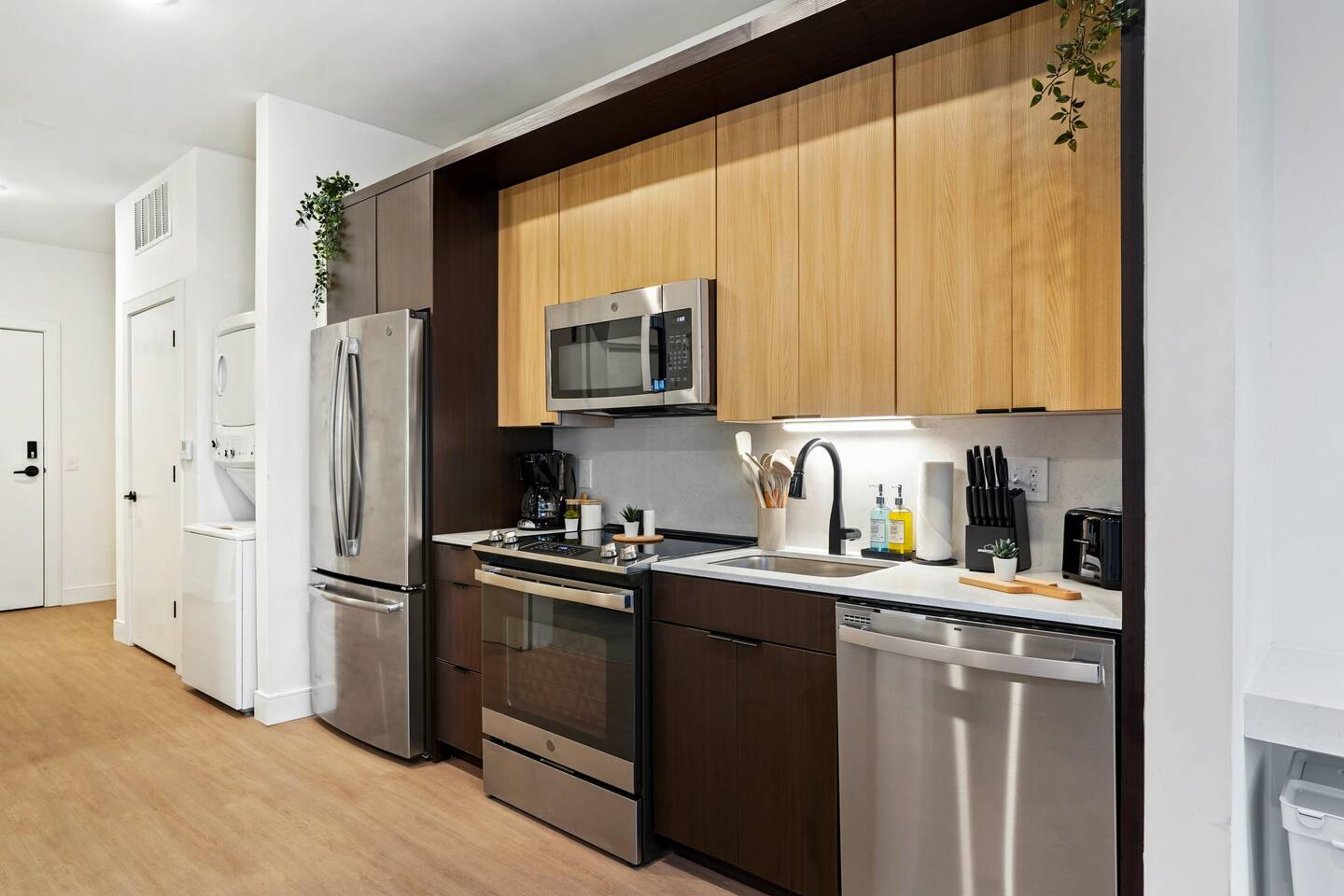 Picture of full kitchen area