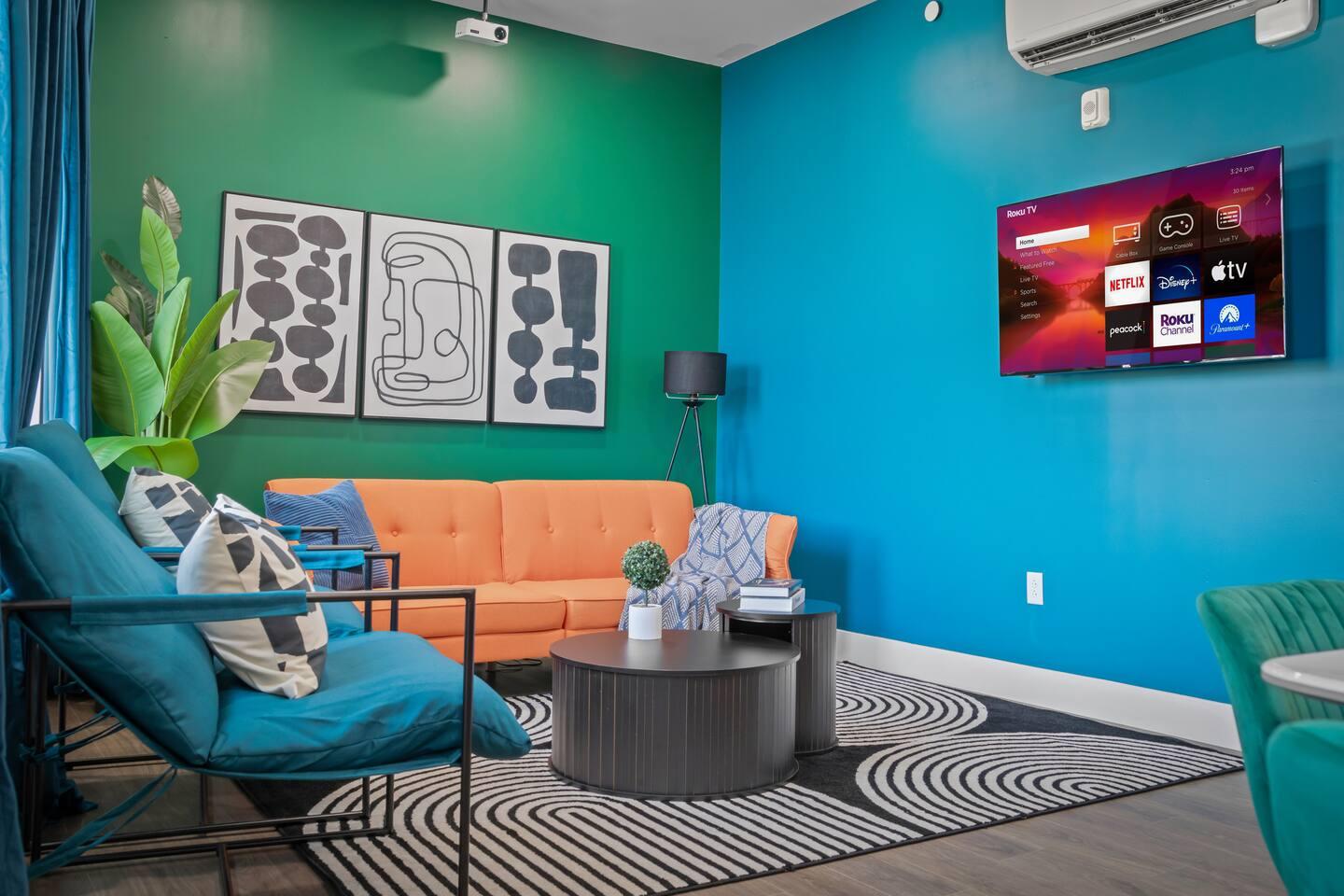 Living room : Has AC