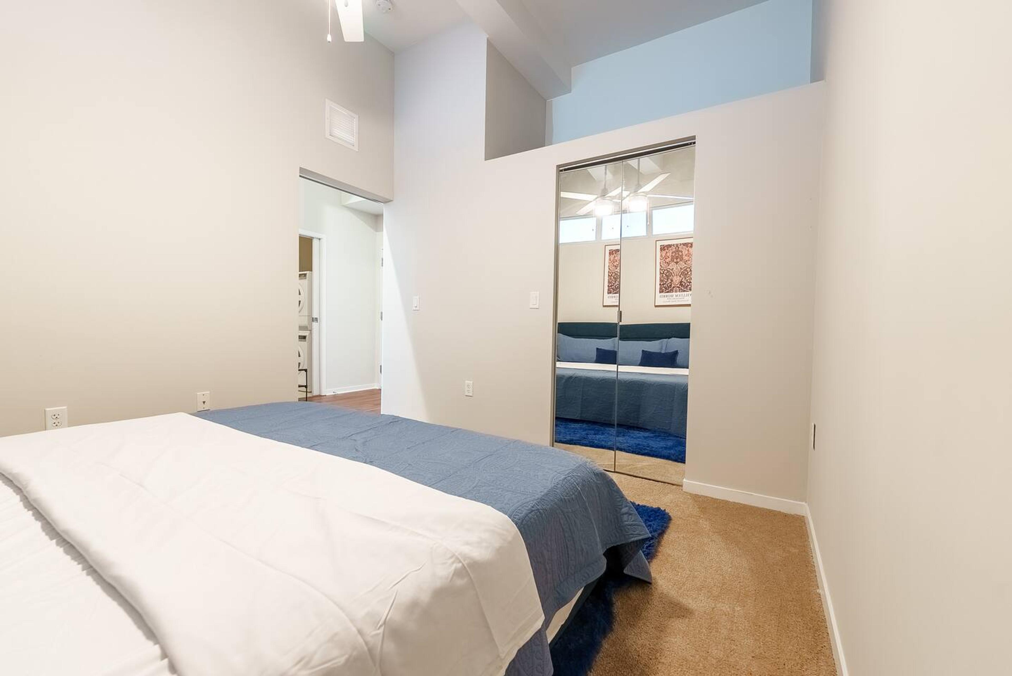 Cinc-PoV-823 -2 Bedroom — photo 14
