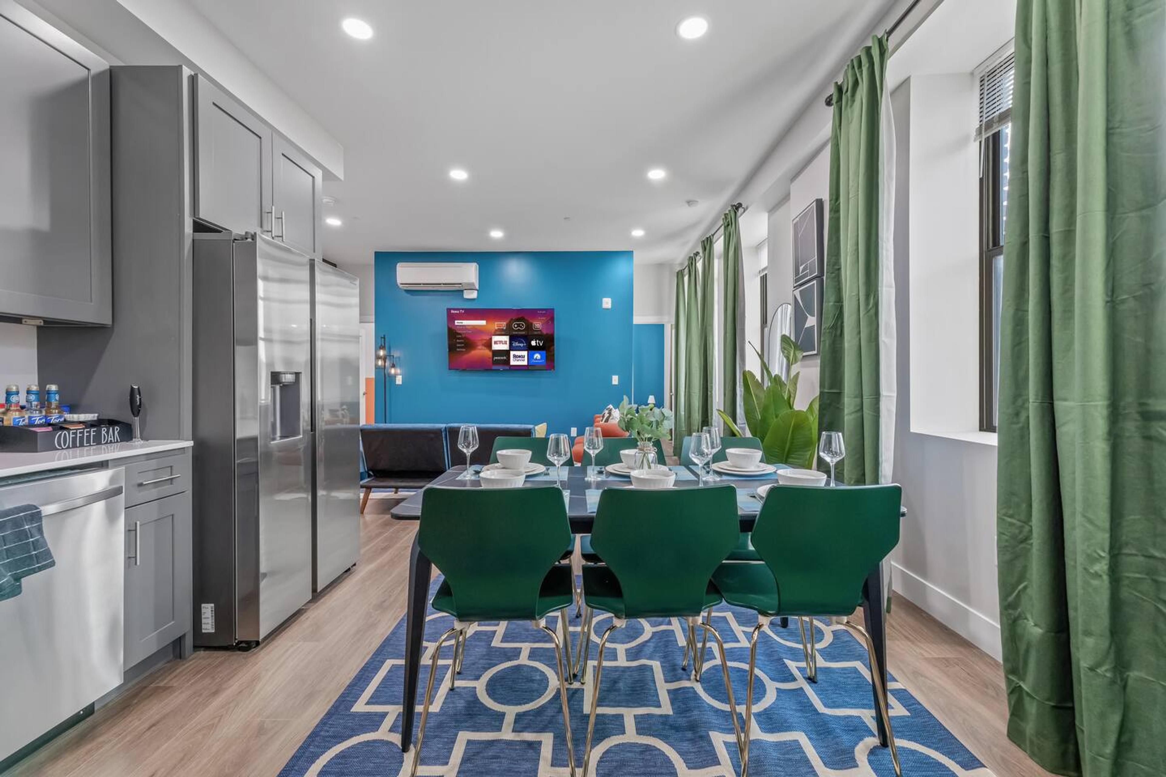 Living area with dining room