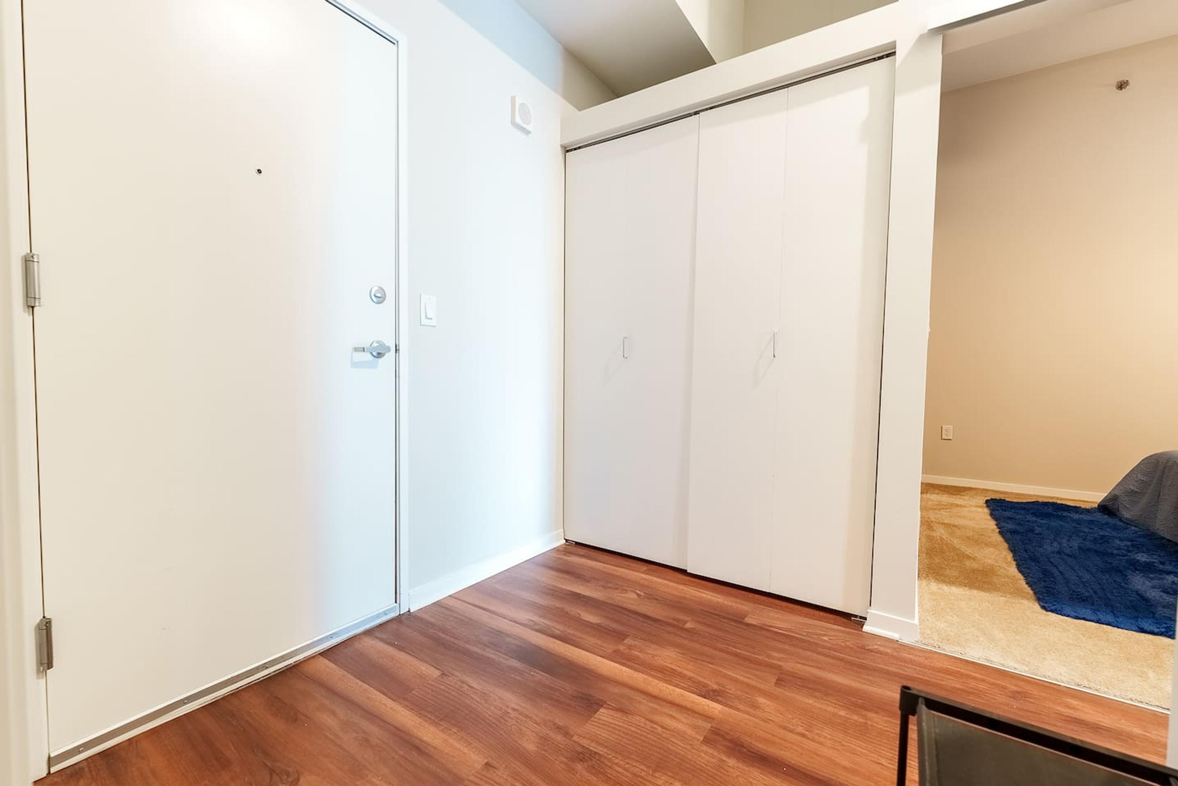 Cinc-PoV-623 - 2 Bedroom — photo 18